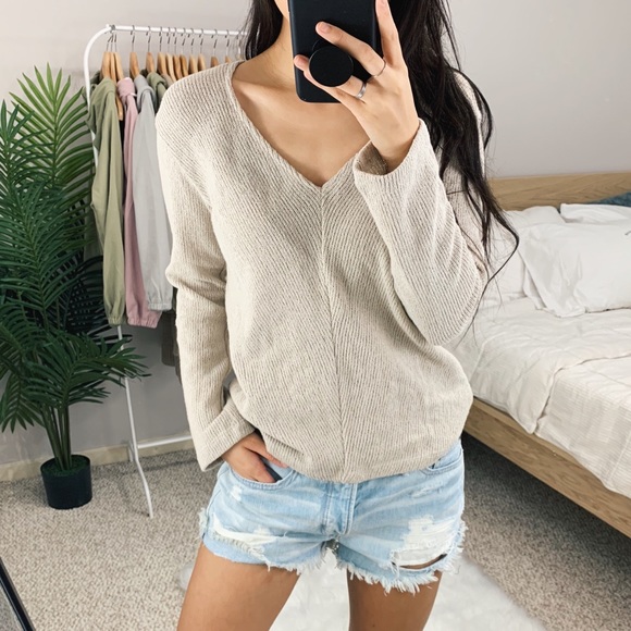 Zara Sweaters - Zara Trafaluc - Sand V-neck Sweater